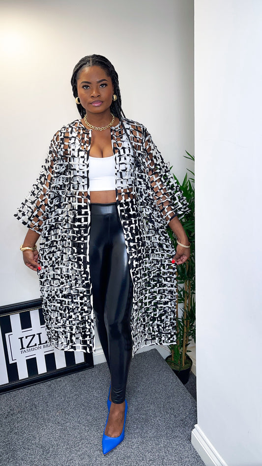 BASKET KIMONO - WHITE AND BLACK